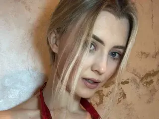 Streamate Free Porn Cam of lottielouclarke
