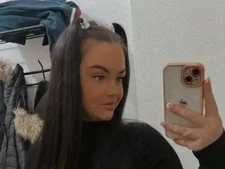 Streamate Nude Webcam of MilaFawn