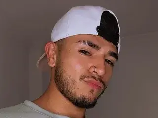 Streamate Nude Webcam of Frankk_69