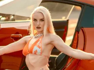 Streamate Live Sex Cam of SilverCouture