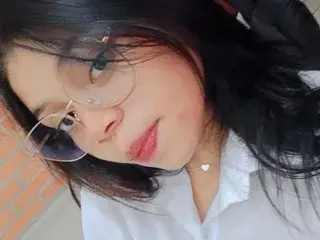 Streamate Free Live Porn of Salomeh_h