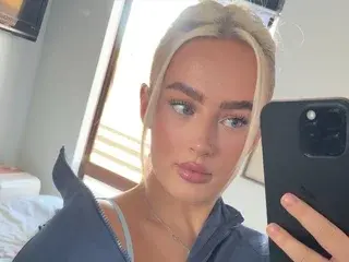 Streamate Sex Chat of ToxicBlondie