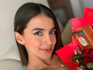 Streamate Adult Video Chat of MacarenaEscobar27