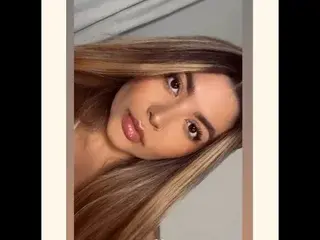 Streamate Free Live Porn of Laura_Montoy