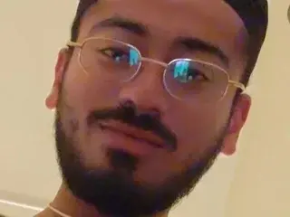 Streamate Sex Cam of Giftysir