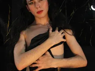 Streamate Watch Live Sex Cams of Charlot67