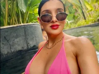 Streamate Nude Webcam of Violet_hott