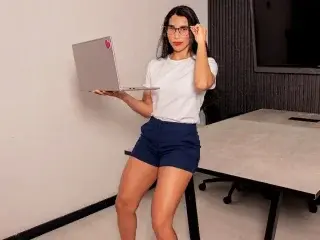Streamate Live Sex Cam of Scarlet_Dollxxx