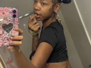Streamate Adult Webcams of Mya_Marabella