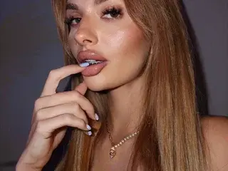 Streamate Sex Cam of LeyaMeyers