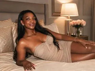 Streamate Live Sex Cam of AvaRusseell