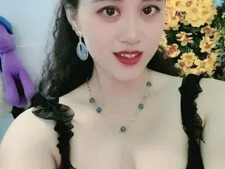 Streamate Adult Video Chat of Bae_Tiny