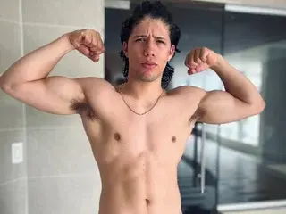 Streamate Free Live Porn of Imtonny19