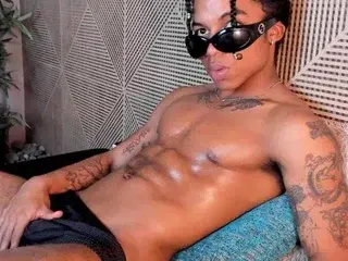 Streamate Adult Video Chat of Black_tentationx