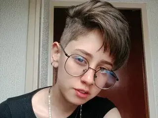 Streamate Watch Live Sex Cams of Samy_99