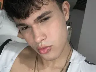 Streamate Live Sex of EdwinBoys
