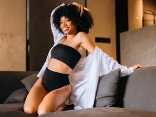 Streamate Nude Webcam of IzzySkye