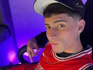 Streamate Private Sex Chat of MateoMitchell