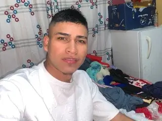 Streamate Free Porn Cam of MaicolHurtado22