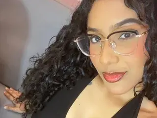 Streamate Nude Webcam of brunettegirl18