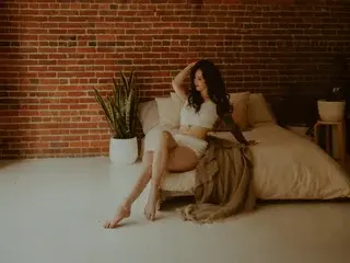 Streamate Live Sex Cam of GoddessAriBlack