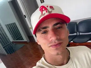 Streamate Watch Live Sex Cams of CarlosSpecter01