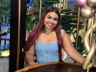 Streamate Live Porn of Kiara_Santos