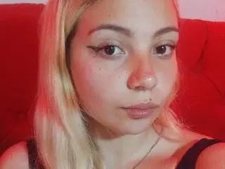 Streamate Free Porn Cam of Harper_Fox18