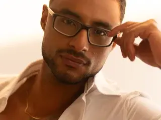 Streamate Adult Video Chat of Liam_Garcia