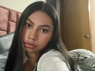 Streamate Best live sex cam show of SweetMaddyson