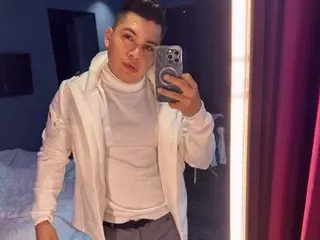 Streamate Live Sex Cam of Chest_kako