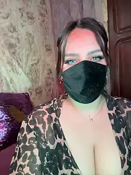 Stripchat Sex Cam of AMBER_GLAM