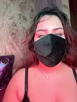 Stripchat Sex Cam of AMBER_GLAM