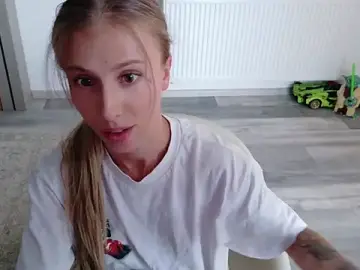 Stripchat Free Live Porn of Deidi_sweet