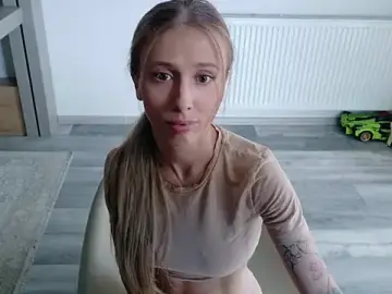 Stripchat Sex Cam of Deidi_sweet