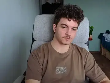 Stripchat Free Porn Cam of Remy_Miles