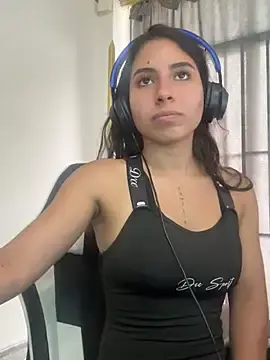 Stripchat Live Porn of bella-black