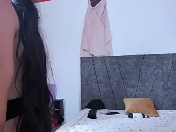 Stripchat Live Sex Cam of bella-black