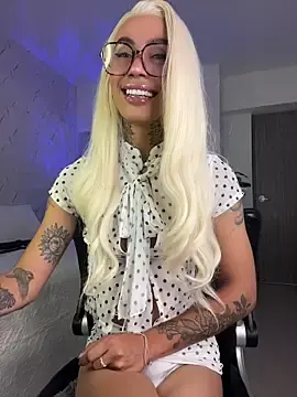 Stripchat Sex Cam of miss_tatiana_