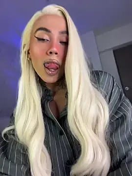 Stripchat Free Porn Cam of miss_tatiana_