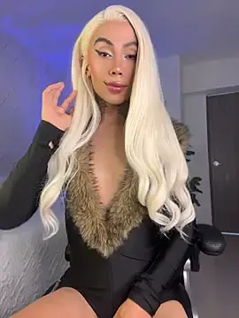 Stripchat Live Sex Cam of miss_tatiana_