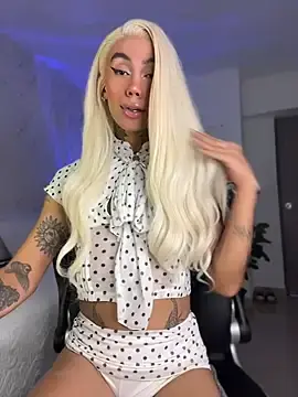 Stripchat Free Porn Cam of miss_tatiana_