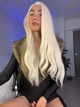 Stripchat Sex Cam of miss_tatiana_