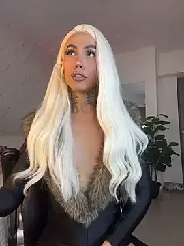 Stripchat Live Sex Cam of miss_tatiana_