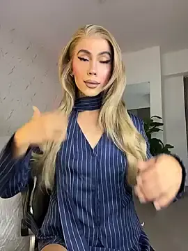 Stripchat Live Sex Cam of miss_tatiana_