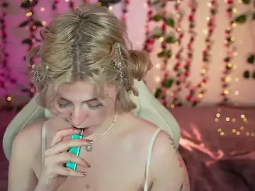 Stripchat Sex Cam of your_favoritegirls