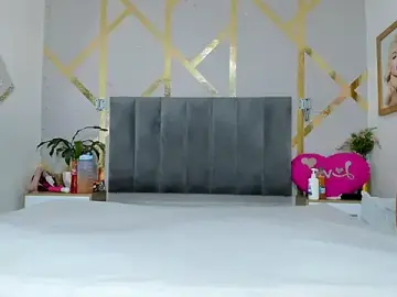 Stripchat Nude Webcam of Caroliine_Torres