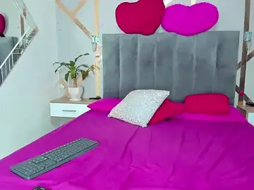 Stripchat Watch Live Sex Cams of Caroliine_Torres