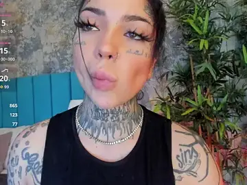 Stripchat Sex Chat of CreamyInkky_
