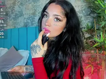 Stripchat Sex Chat of CreamyInkky_